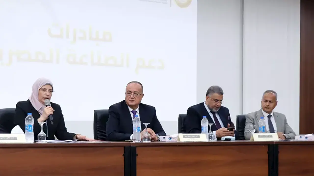 اتحاد الصناعات يبحث مع هيئة التنمية الصناعية تفعيل مبادرات تمويلية جديدة للمصانع